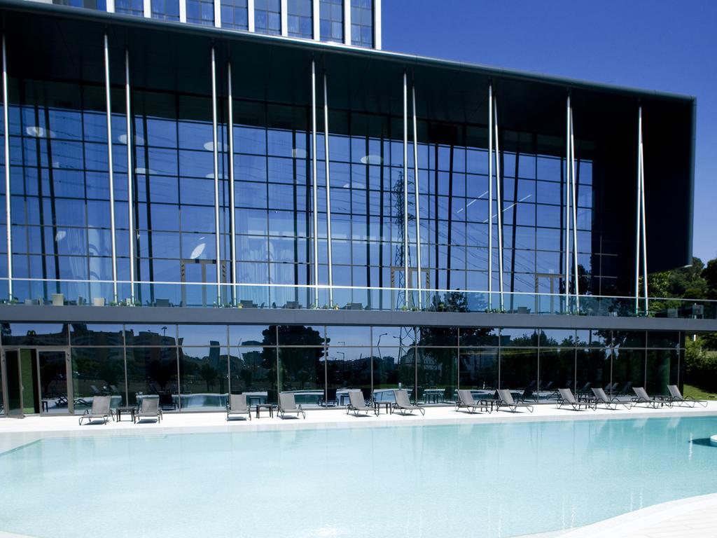 Melia Braga Hotel & Spa Eksteriør bilde The swimming pool